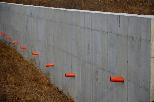 Cost of Retaining Wall Drainage in Holland