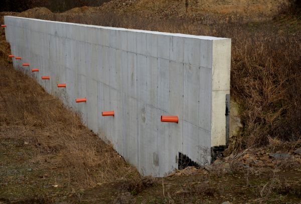 Cost of Hillside Drainage Installation in Holland