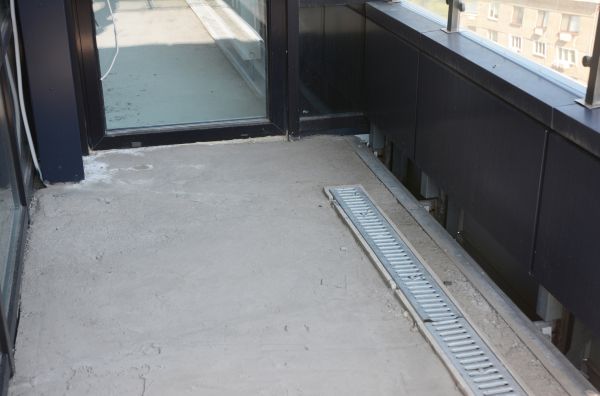 Veranda Drain Installation in Holland