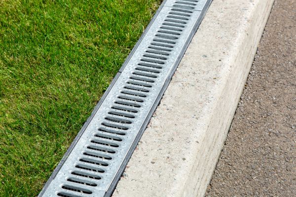 Courtyard Drain Installation in Holland